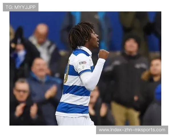 水晶宫外围直接打门，埃泽侧身抽射精妙绝伦：一场足球艺术的完美展示